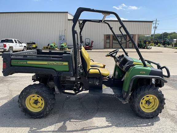 Image of John Deere XUV 625i equipment image 3