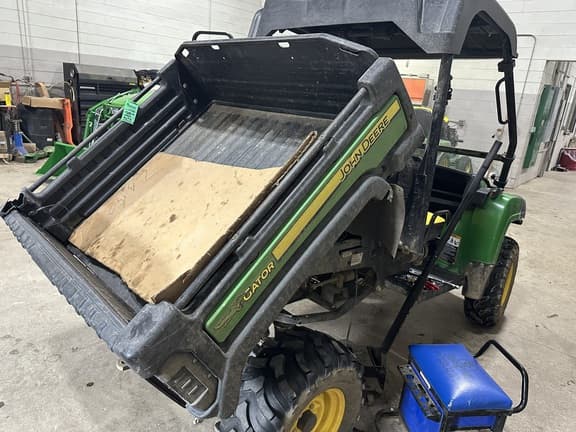 Image of John Deere XUV 625i equipment image 3