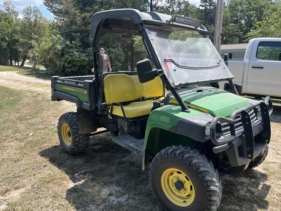Image of John Deere Gator XUV 825i equipment image 3