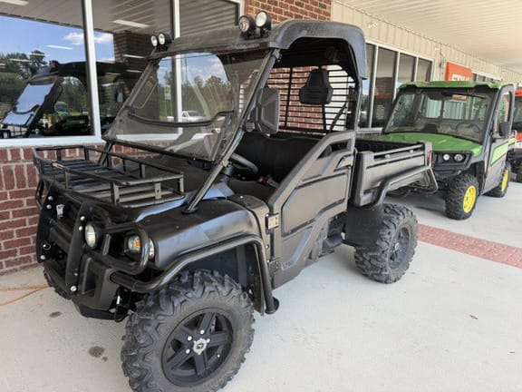 2014 John Deere Gator XUV 825i Equipment Image0