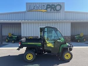 2014 John Deere Gator XUV 825i Image