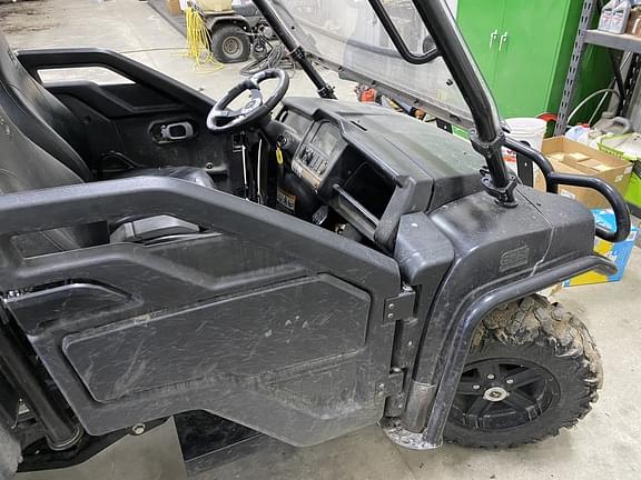 Image of John Deere Gator XUV 825i equipment image 4