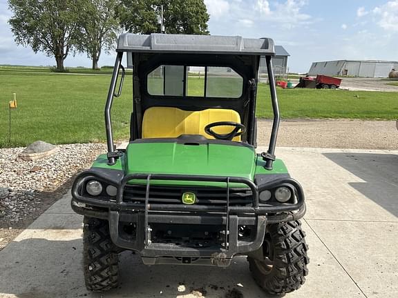 Image of John Deere Gator XUV 825i equipment image 1