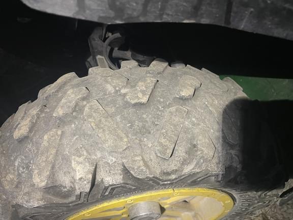 Image of John Deere Gator XUV 825i equipment image 4