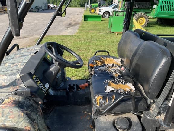 Image of John Deere Gator XUV 825i equipment image 3