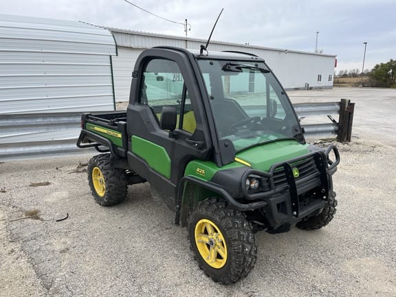 2014 John Deere Gator XUV 825i Equipment Image0