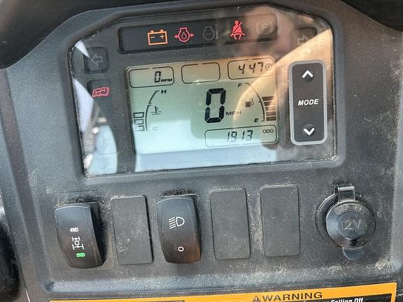 Image of John Deere Gator XUV 825i equipment image 4