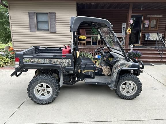 Image of John Deere Gator XUV 825i Primary image