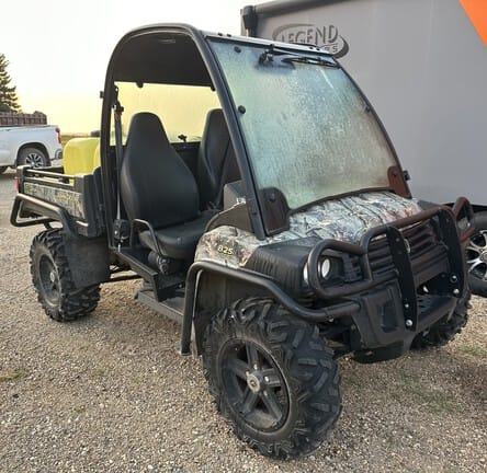 Main image John Deere Gator XUV 825i