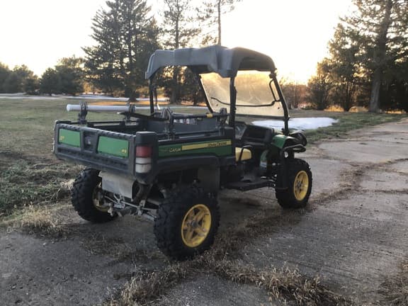 Image of John Deere Gator XUV 825i equipment image 4