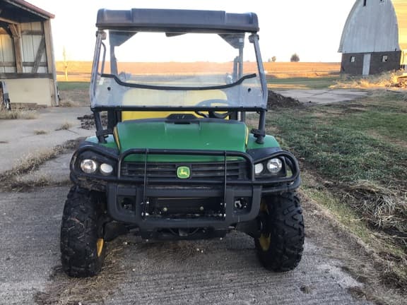 Image of John Deere Gator XUV 825i equipment image 2