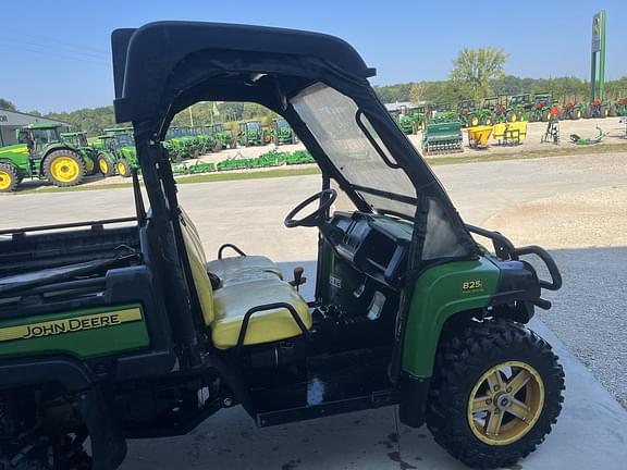 Image of John Deere Gator XUV 825i equipment image 4