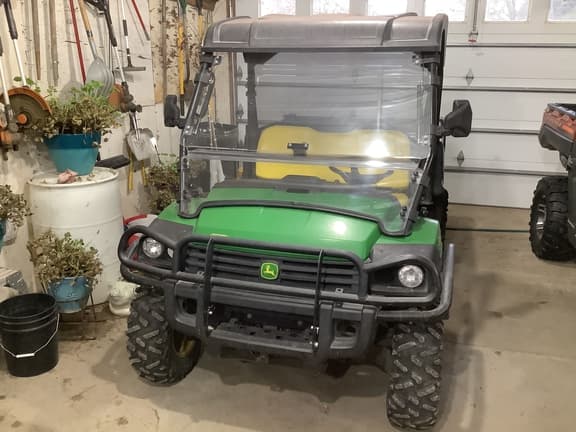 Image of John Deere Gator XUV 825i equipment image 1