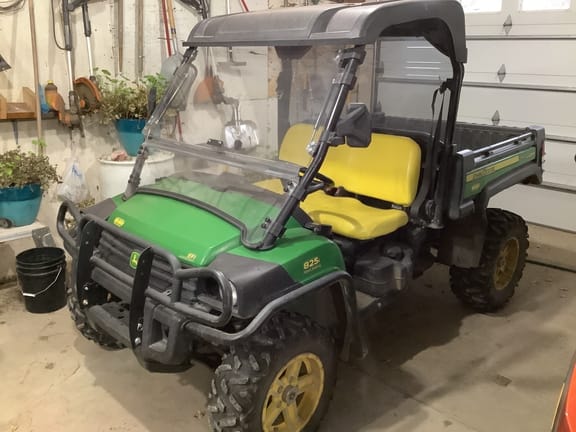 2014 John Deere Gator XUV 825i Equipment Image0