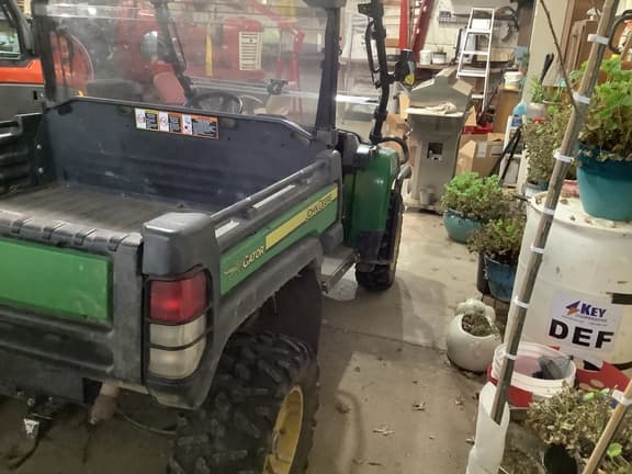Image of John Deere Gator XUV 825i equipment image 2