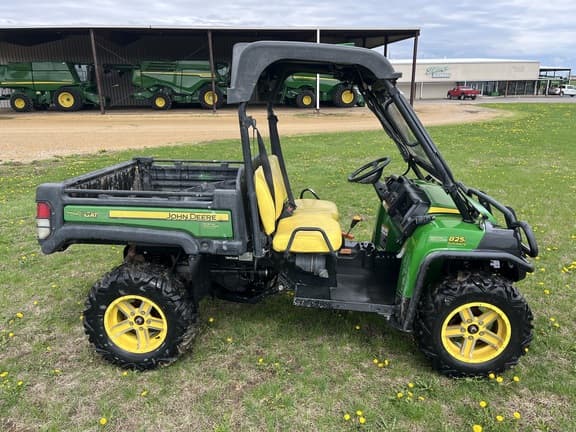 Image of John Deere Gator XUV 825i equipment image 3