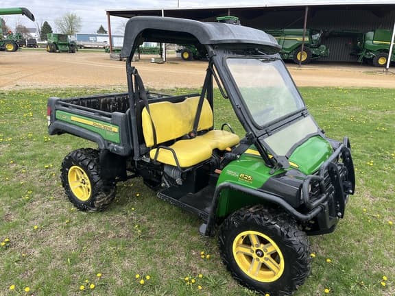 Image of John Deere Gator XUV 825i equipment image 2