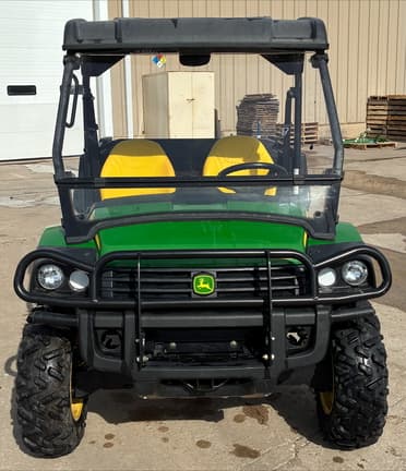 Image of John Deere Gator XUV 825i equipment image 2