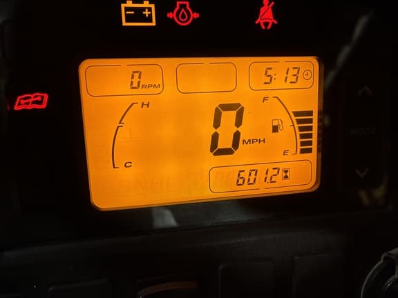 Image of John Deere Gator XUV 825i equipment image 4