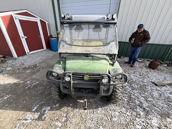 Image of John Deere Gator XUV 825i equipment image 2