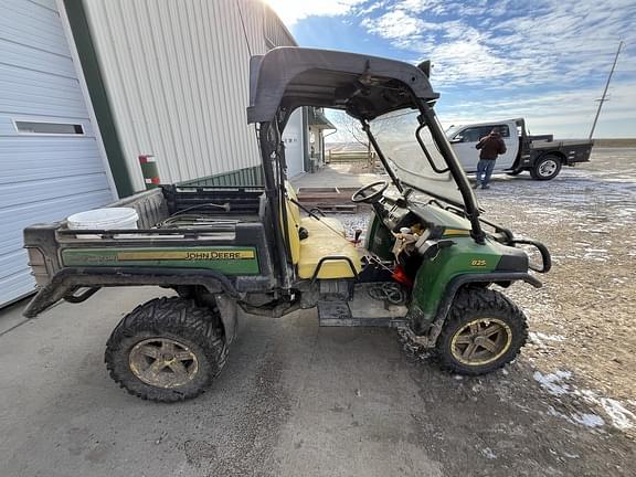 Image of John Deere Gator XUV 825i equipment image 4