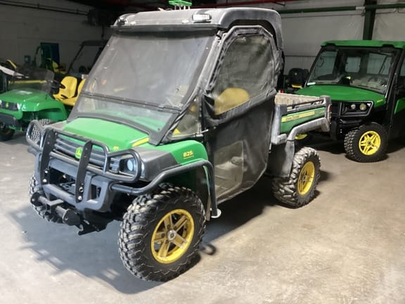 Main image John Deere Gator XUV 825i