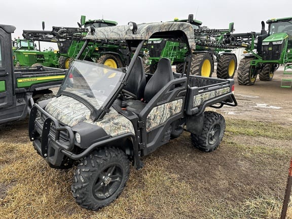 Main image John Deere Gator XUV 825i