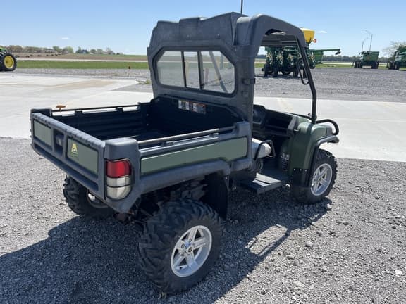 Image of John Deere Gator XUV 825i equipment image 3