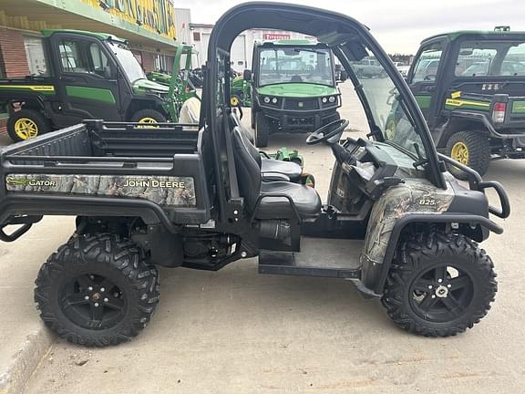 Image of John Deere Gator XUV 825i equipment image 3