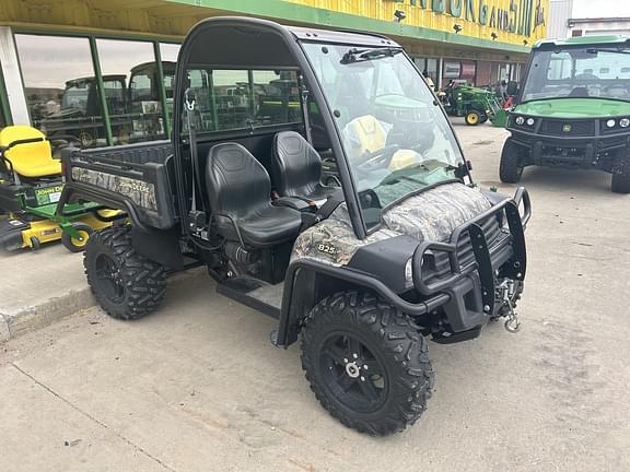 Image of John Deere Gator XUV 825i equipment image 2