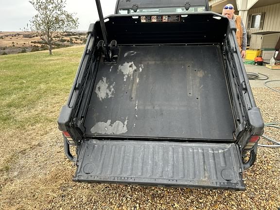 Image of John Deere Gator XUV 825i equipment image 4