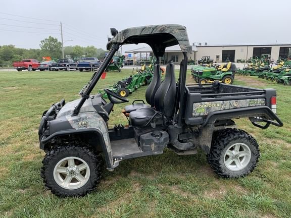 Main image John Deere Gator XUV 825i