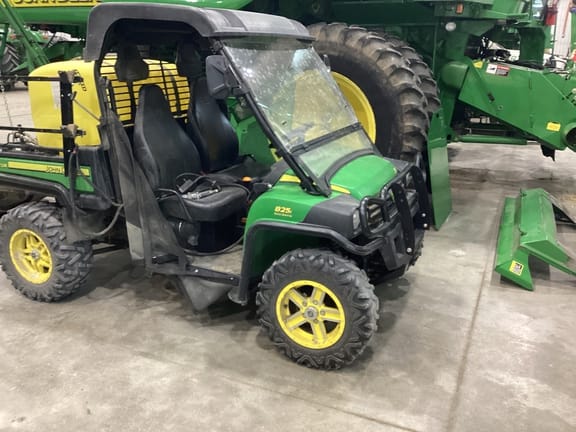 2014 John Deere Gator XUV 825i Equipment Image0