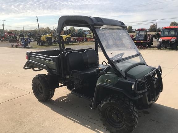 Image of John Deere Gator XUV 825i equipment image 1