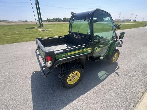 Image of John Deere Gator XUV 825i equipment image 4