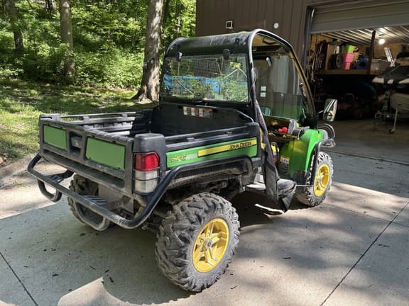 Image of John Deere Gator XUV 825i equipment image 4