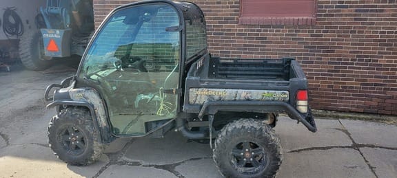 Main image John Deere Gator XUV 825i