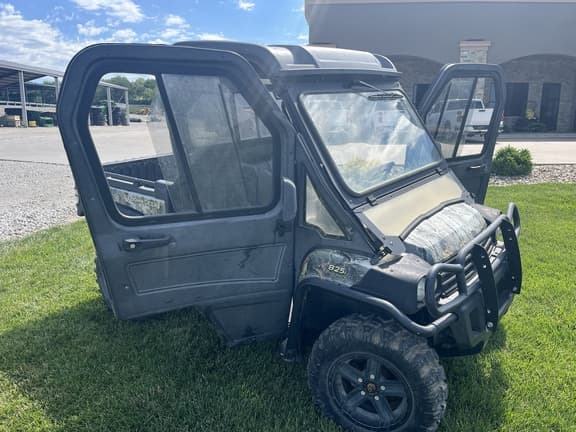 Image of John Deere Gator XUV 825i Primary image