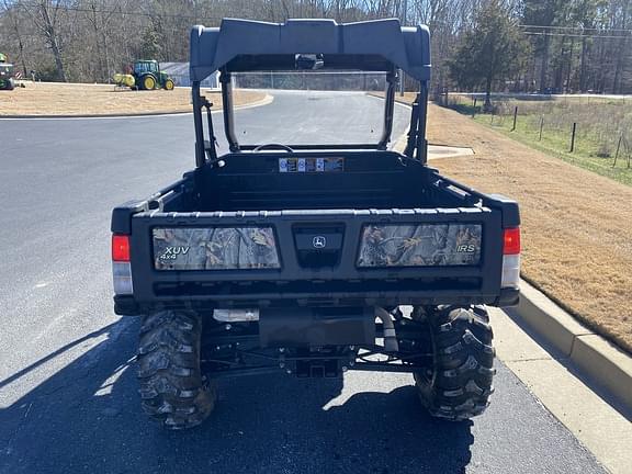 Image of John Deere Gator XUV 825i equipment image 1