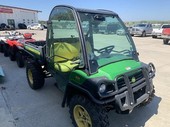 Image of John Deere Gator XUV 825i Primary image