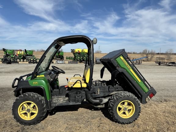 Image of John Deere Gator XUV 825i equipment image 3