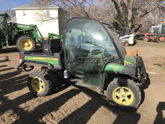 Image of John Deere Gator XUV 825i equipment image 1