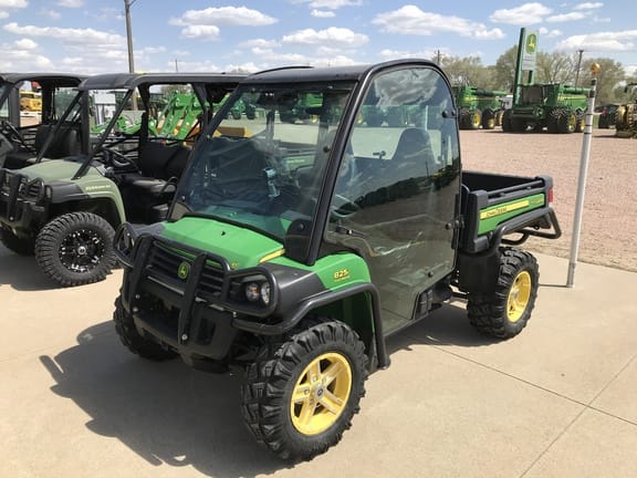 2014 John Deere Gator XUV 825i Equipment Image0