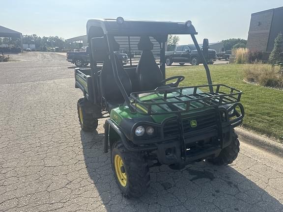 Image of John Deere 824i equipment image 4