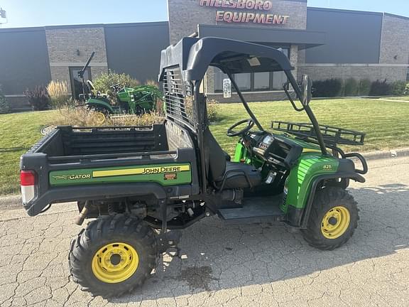 Image of John Deere 824i equipment image 1