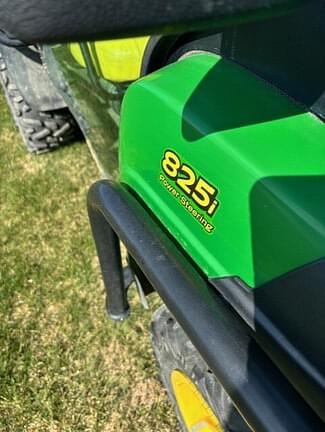 Image of John Deere Gator XUV 825i equipment image 1