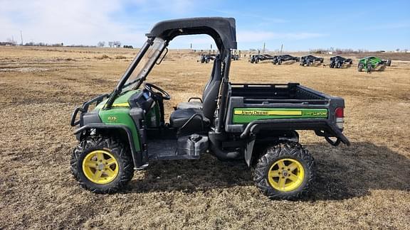 Image of John Deere Gator XUV 825i equipment image 1