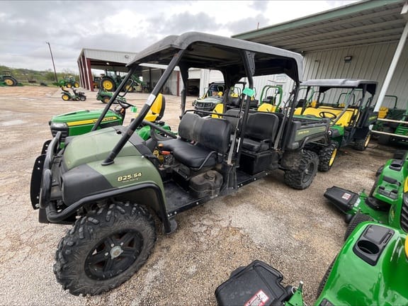 Main image John Deere Gator XUV 825i S4