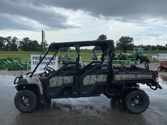 Main image John Deere Gator XUV 825i S4