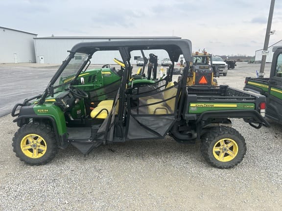 2014 John Deere Gator XUV 825i S4 Equipment Image0